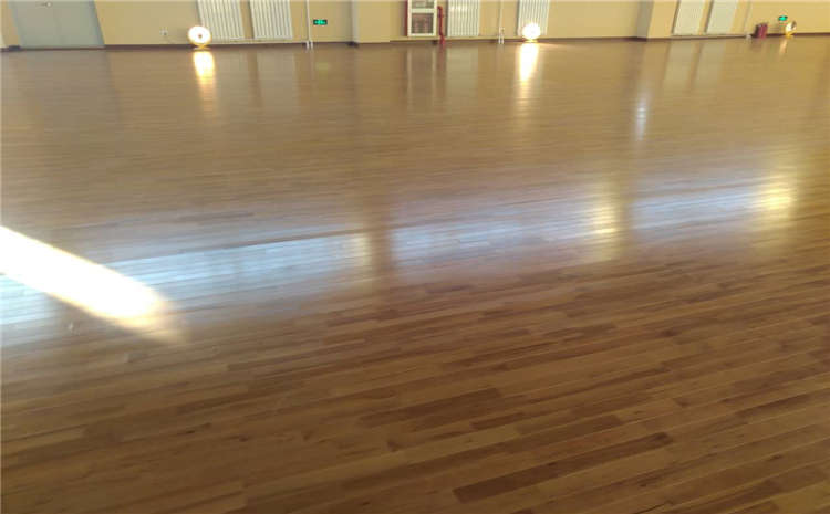 遼寧企口體育場地板什么牌子好