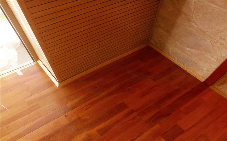 歐氏硬木企口體育木地板施工方案的幾個(gè)步驟