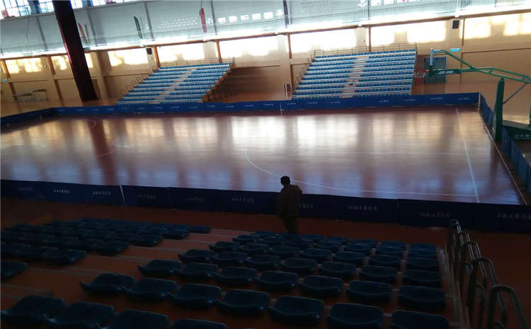 呼和浩特楓木實(shí)木運(yùn)動(dòng)地板翻新