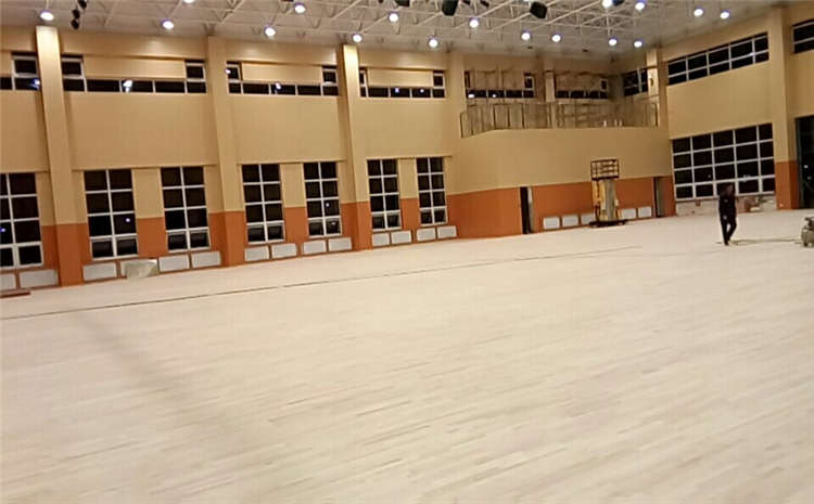 河南實(shí)木運(yùn)動(dòng)地板厚度