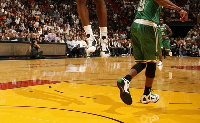 上海專用體育場地板每平米價(jià)格