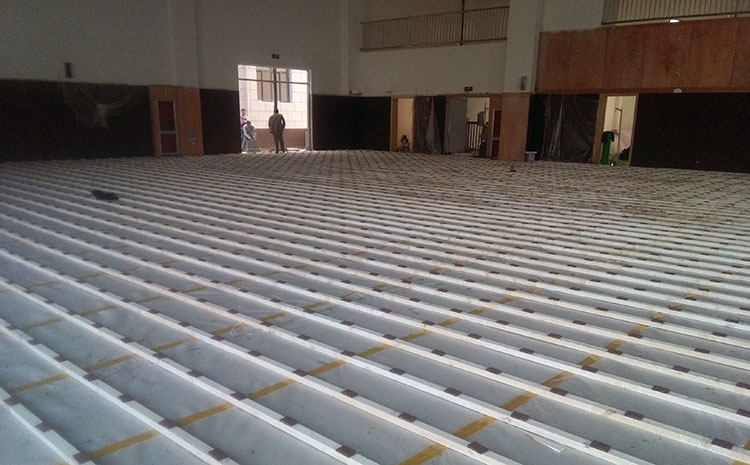 20厚風(fēng)雨操場(chǎng)運(yùn)動(dòng)地板怎么維修？