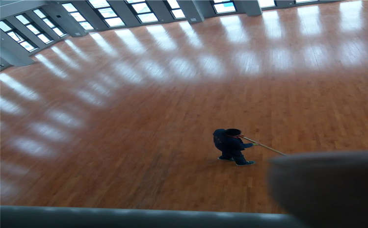 界**體育木地板