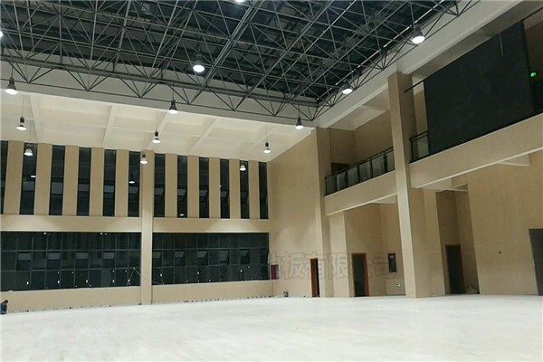 四川瀘州市敘永縣城西實(shí)驗(yàn)學(xué)校運(yùn)動(dòng)木地板工程-3 四川瀘州市敘永縣城西實(shí)驗(yàn)學(xué)校運(yùn)動(dòng)木地板工程-3