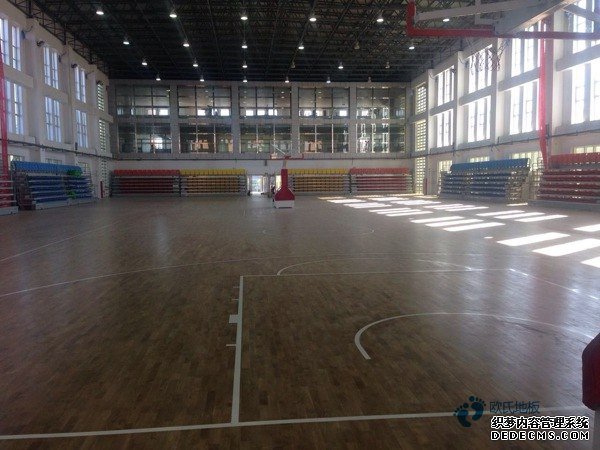 訓(xùn)練館籃球木地板每平米價格