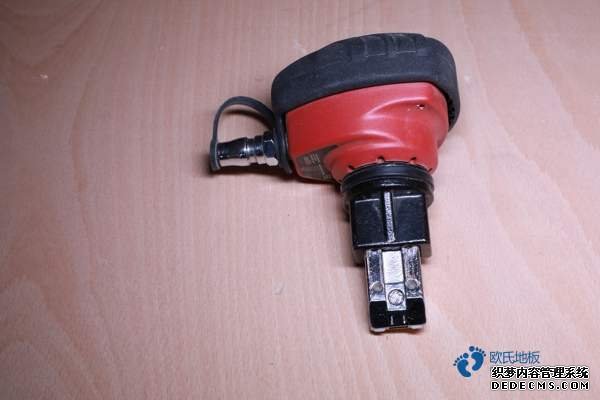 訓(xùn)練館籃球地板價格及圖片